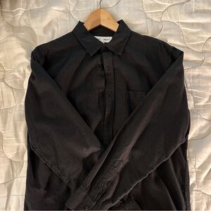 Old Navy black houndstooth long sleeve light flannel button down